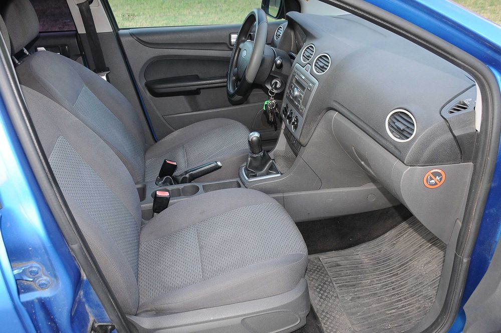 FORD Focus 2006 1.6i 101 CP E4 AC, inmatriculat proprietar in acte ofer fiscal