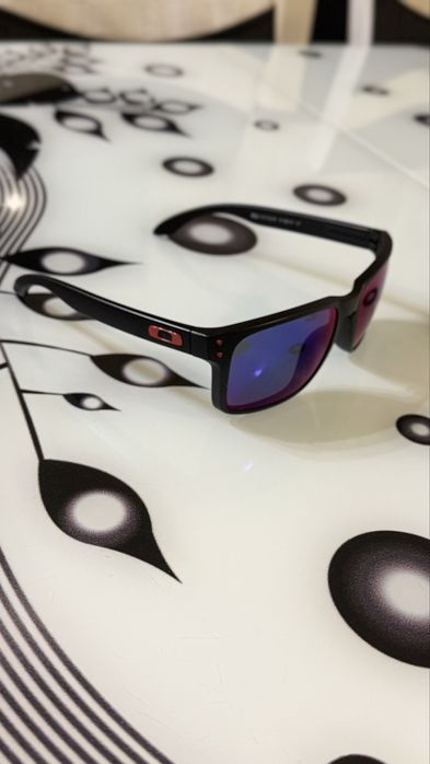 Слънчеви очила Oakley