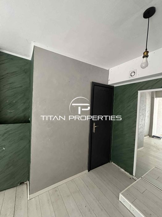 Дава се под наем Магазин в Бургас, Център - 27 кв.м за 244.8 € - Снимка #3