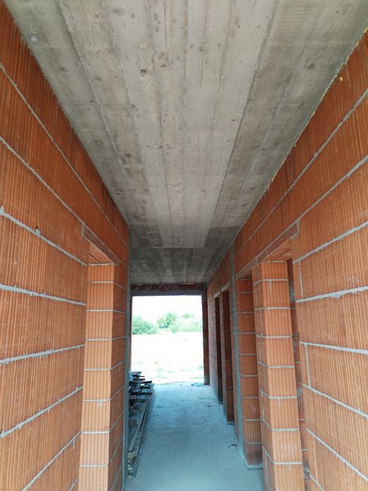Casă la rosu( finisat-90000 eur) Osorhei