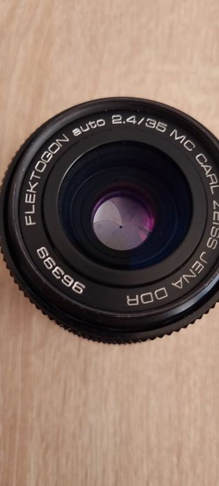 Carl Zeiss Flektogon 35mm f/2.4