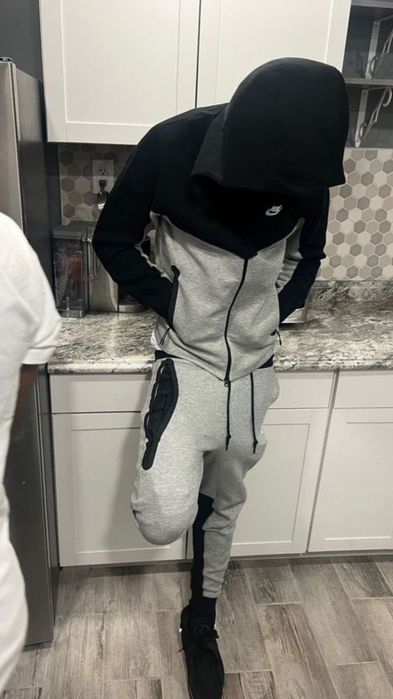 Теч флиска сера чорная