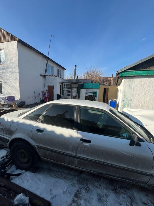 Срочно продаю Ауди 80 б4