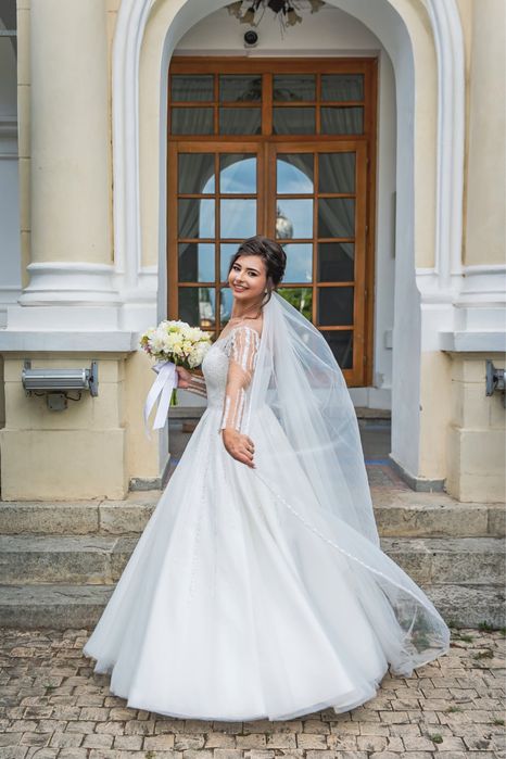 Vand rochie de mireasa