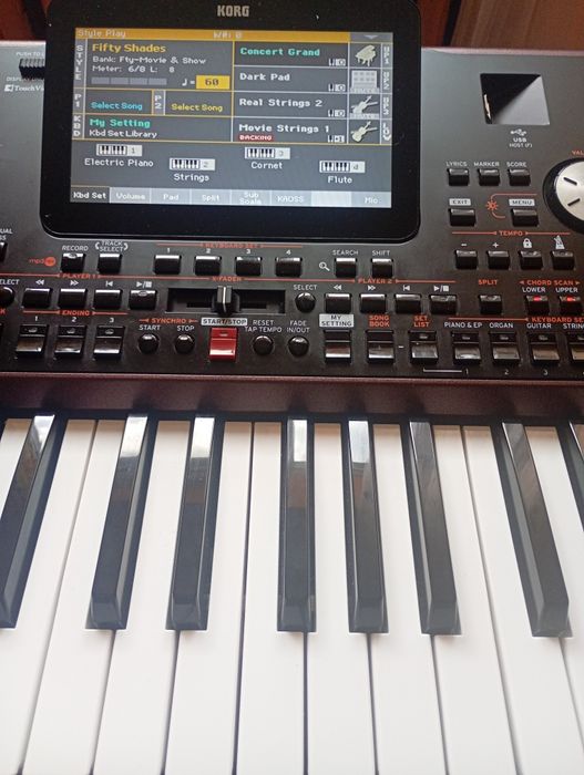Vând korg pa1000