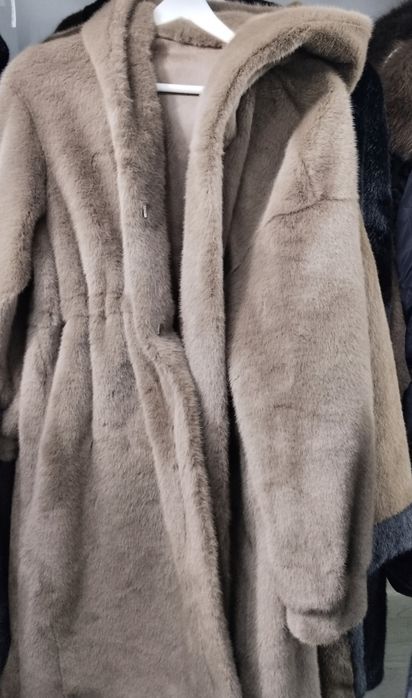 Продам ЭКО шуба новая