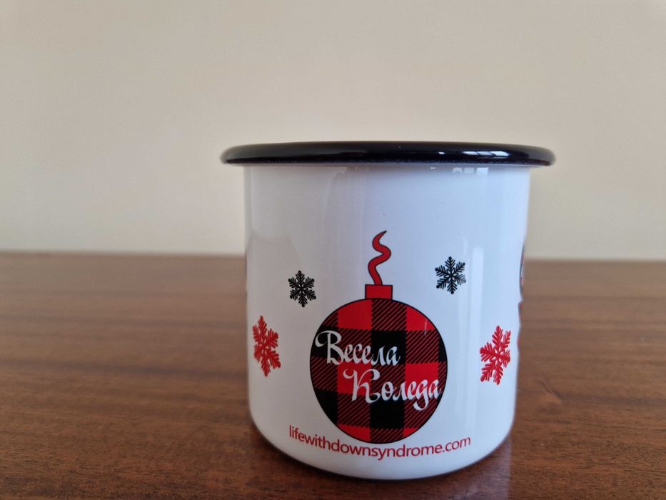 Продавам коледни чорапи и метално канче