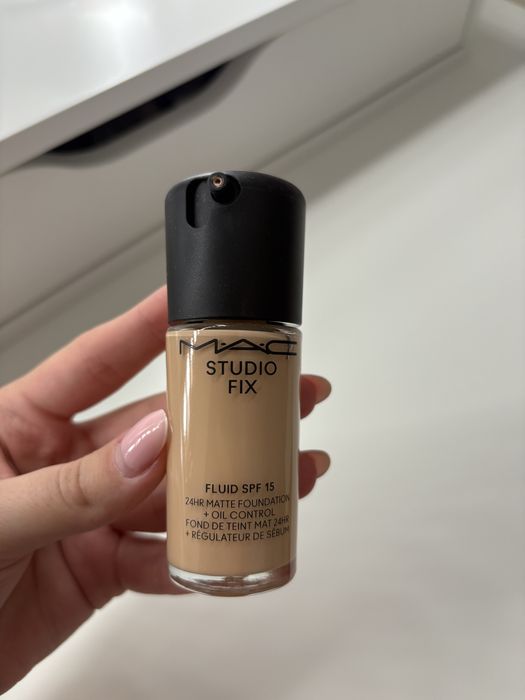 Fond de ten Mac Studio Fix