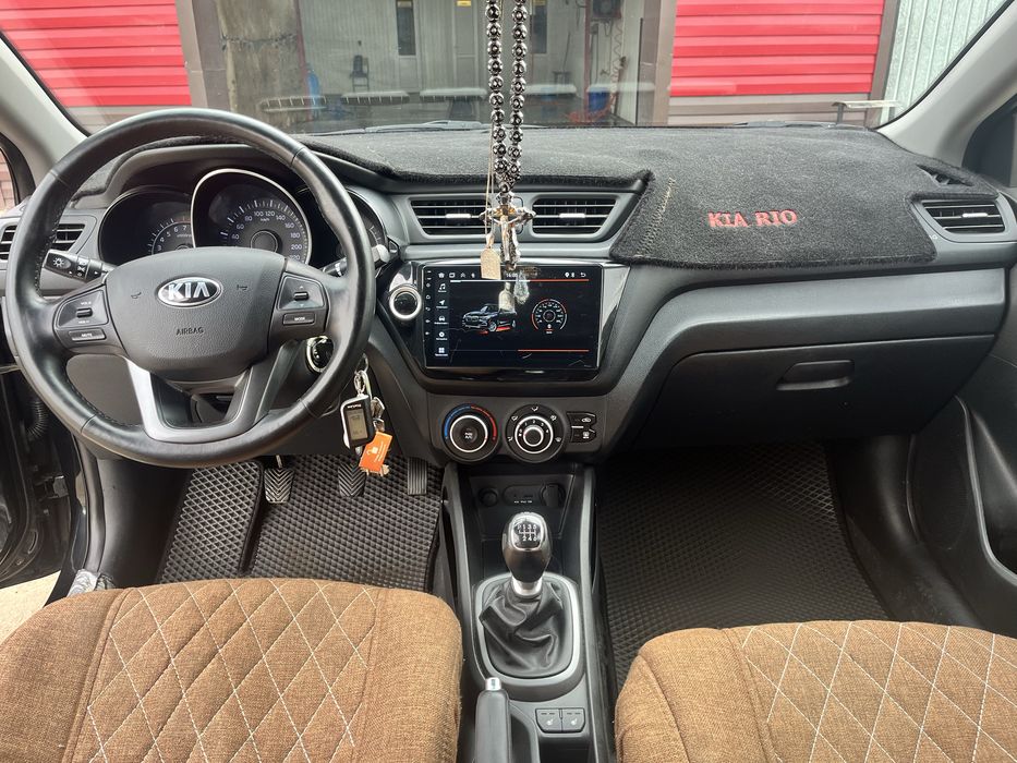 Продам Kia Rio в хорошем состоянии.