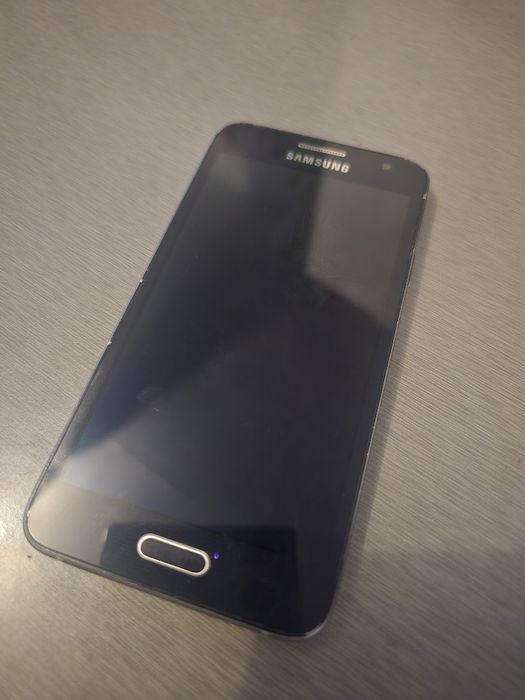Samsung a3[ideal pt colecție/telefon de apeluri]