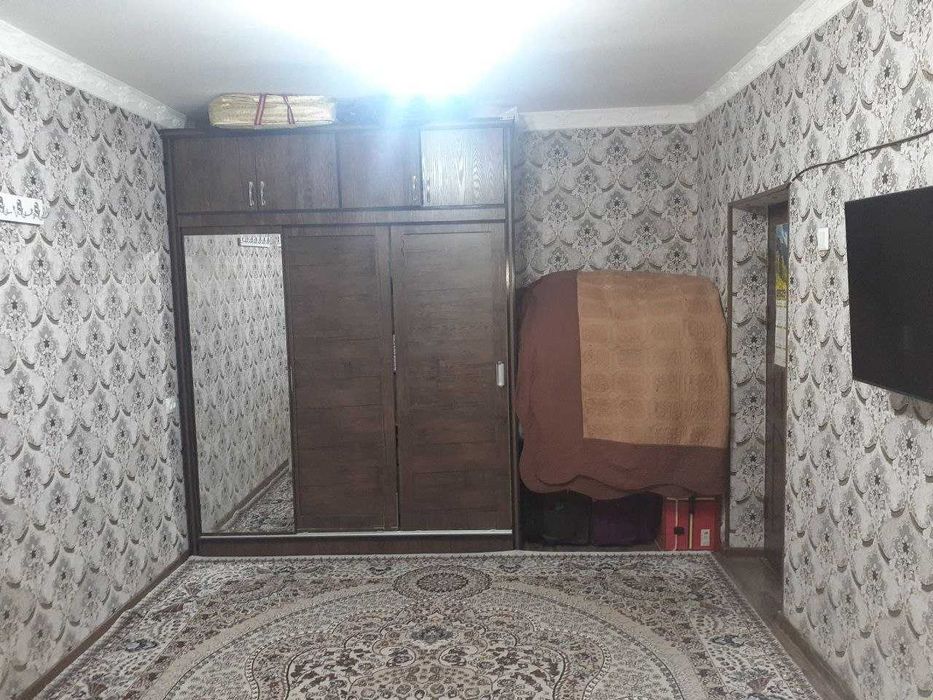 Yashnobod duboviyda sotiladigan uy bor