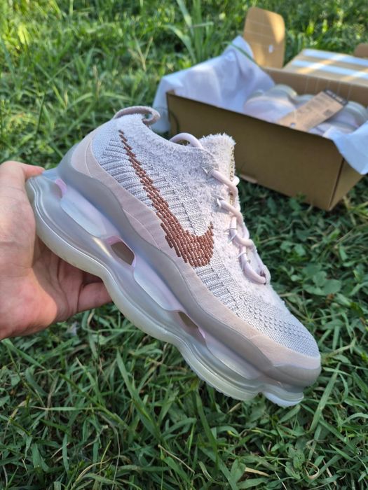 Nike Air Max Scorpion Barely Rose, mărimi de la 36 la 40