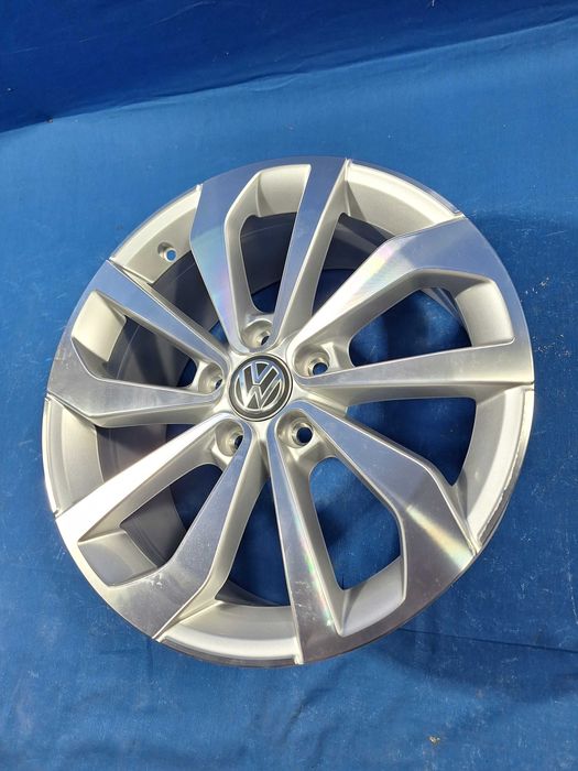 1 Janta Aliaj 5x112 17'' OEM VW T-ROC Golf Passat Tiguan - 7J ET 45 !