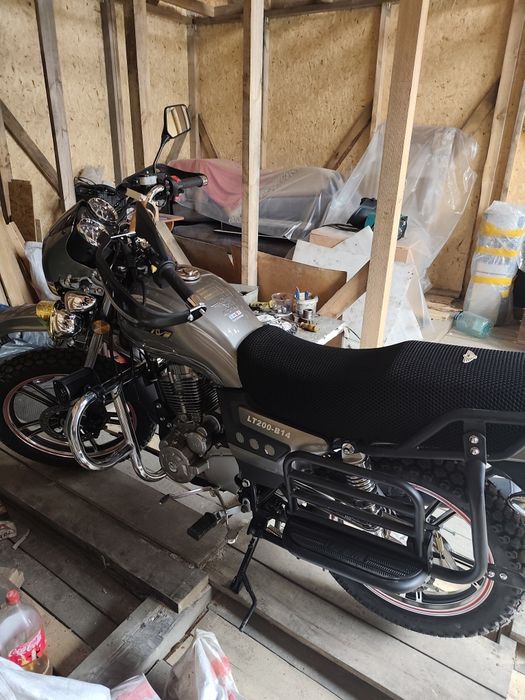 Продам мотоцикл LTM200 B-14 .