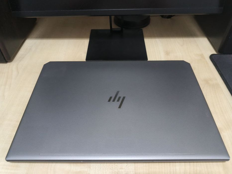 HP ZBook Studio G5 15,6" IPS FHD/CORE™ i7 - 9850H/16GB DDR4/512GB NVMe