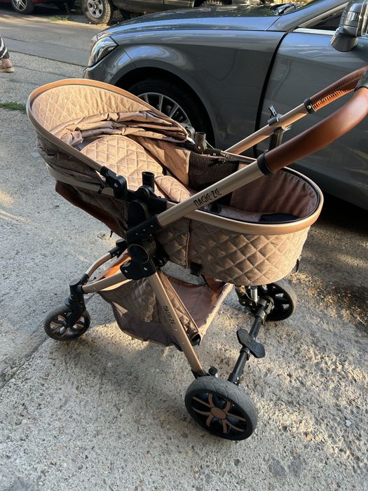 Детска количка със столче за кола