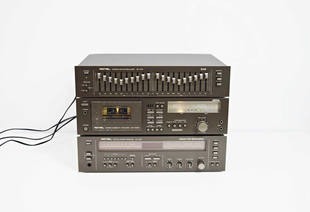 Linie Rotel amplificator RX-1010 + egalizator RE-1010 + deck RD-1000M