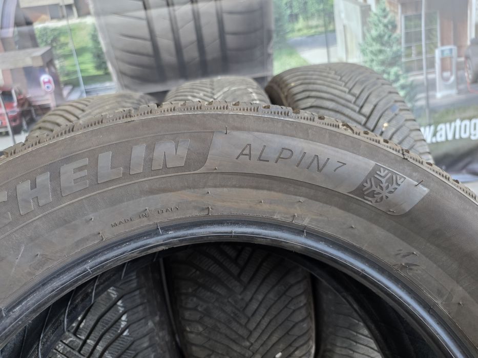235/60/18 MICHELIN 4бр