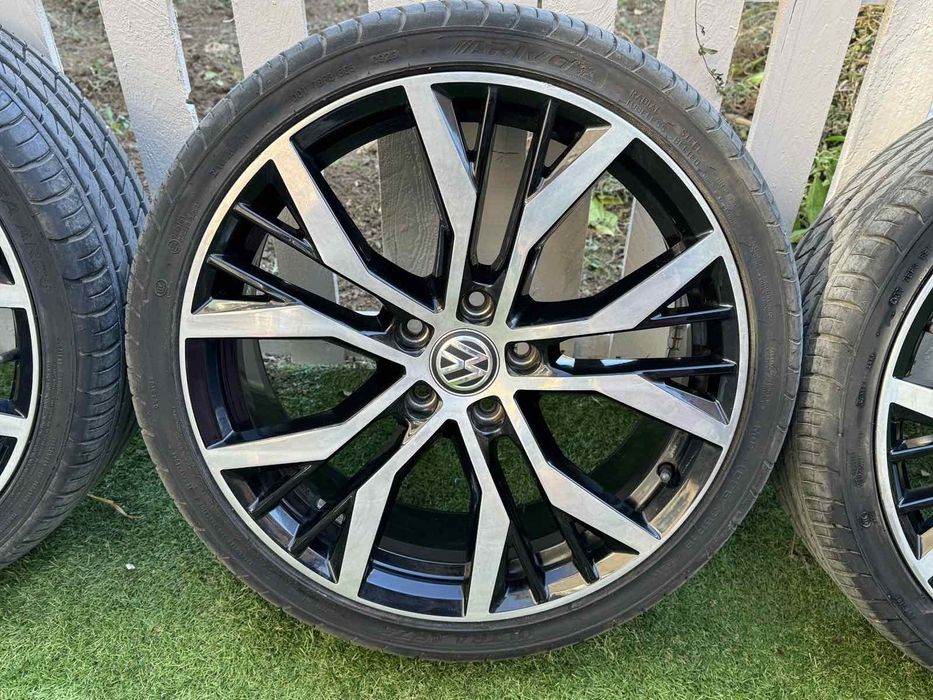 Оригинални джанти GTI .  19 цола.