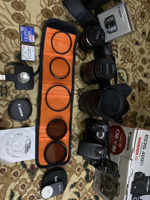 Canon EOS 400 D EF-S 18-55 kit 10.1 MEGA PIXELS 9 point AF2.5LCD