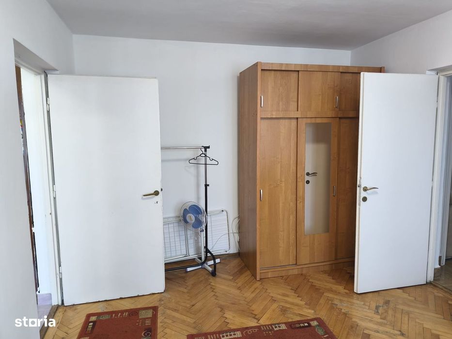 Apartament cu 2 camere in cartierul Cornisa!