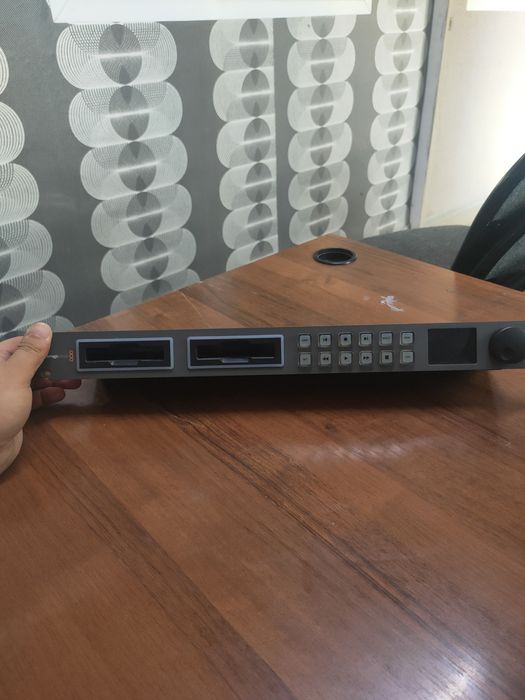 рекордер Blackmagic Design HyperDeck Studio Pro 2