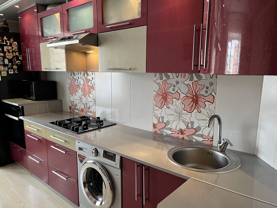 Кухонный гарнитур угловой