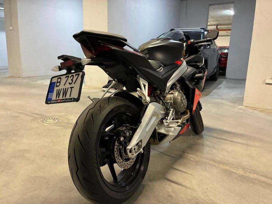 Motocicleta Aprilia RS660 2023