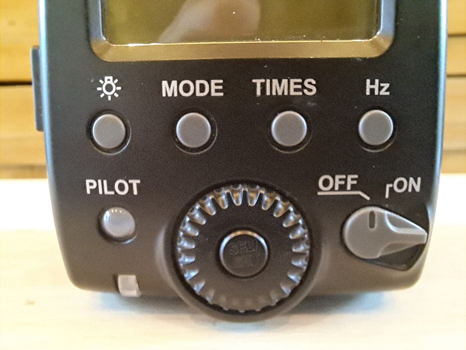 Blitz Meike MK300 Flash pentru Canon