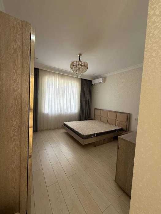 Сдам Евродом 15-соток на Посольства США