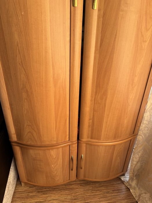 Продам платяной шкаф