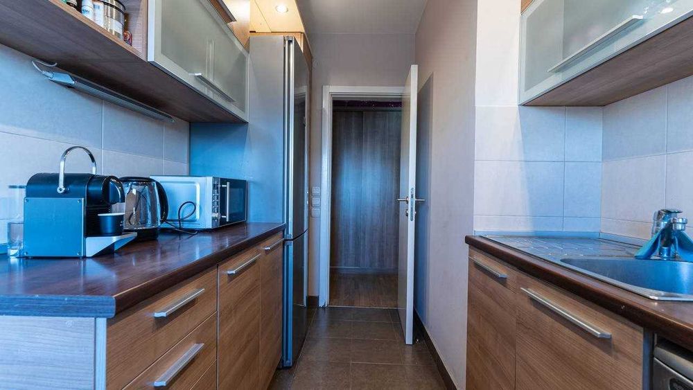Дава се под наем Тристаен апартамент в Пловдив, Кършияка - 95 кв.м за 513.57 € - Снимка #3