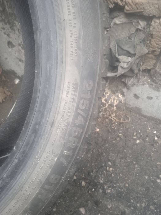 Продам шины 17 зимние