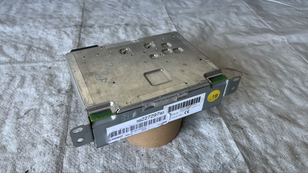 Модул радио и CD Peugeot 208 2012