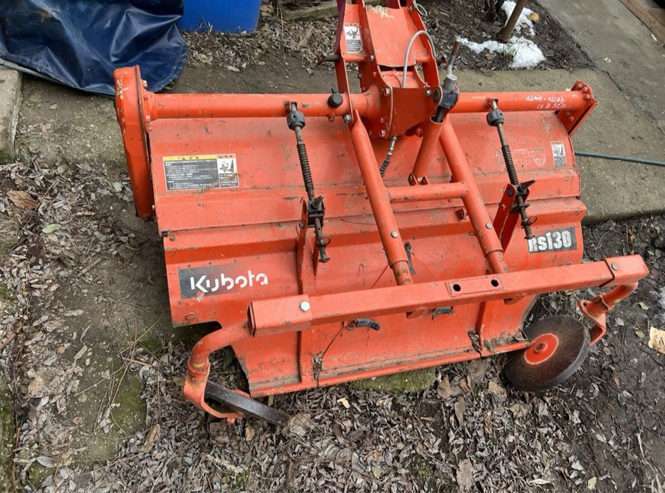 Tractor Kubota 17cp cu freză