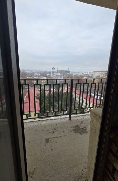 3/9/10. Спутник 7, Янгихает (Сергели). Квартира 100 м² (коробка).