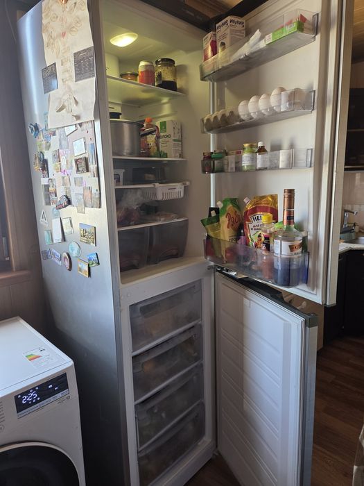 Продается холодильник Атлант