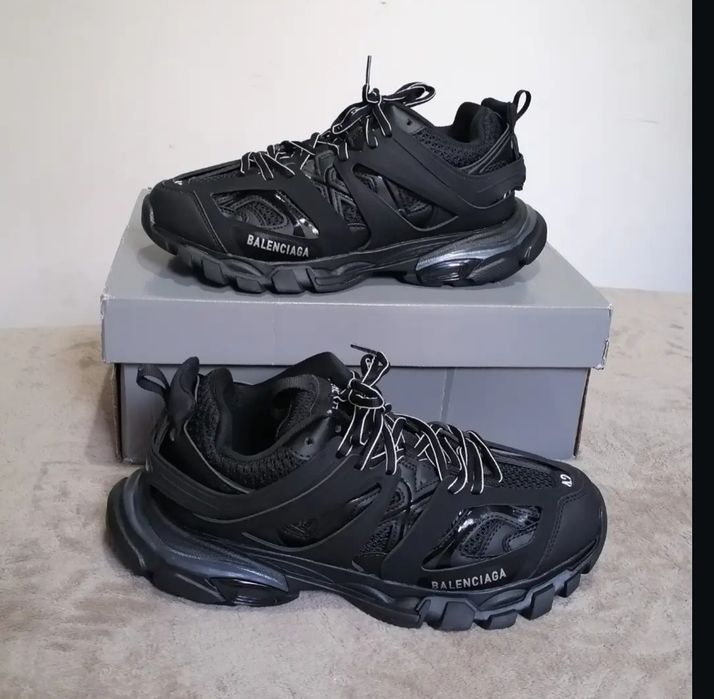 Balenciaga Track