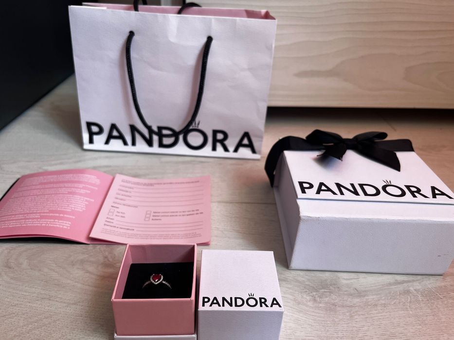 Inel in forma de inima rosie in relief PANDORA de Argint Galati • OLX.ro