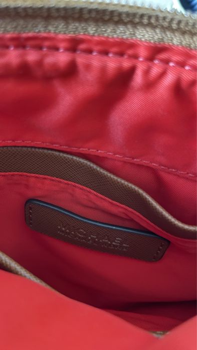 Нова чантичка Michael Kors 20х18.5см