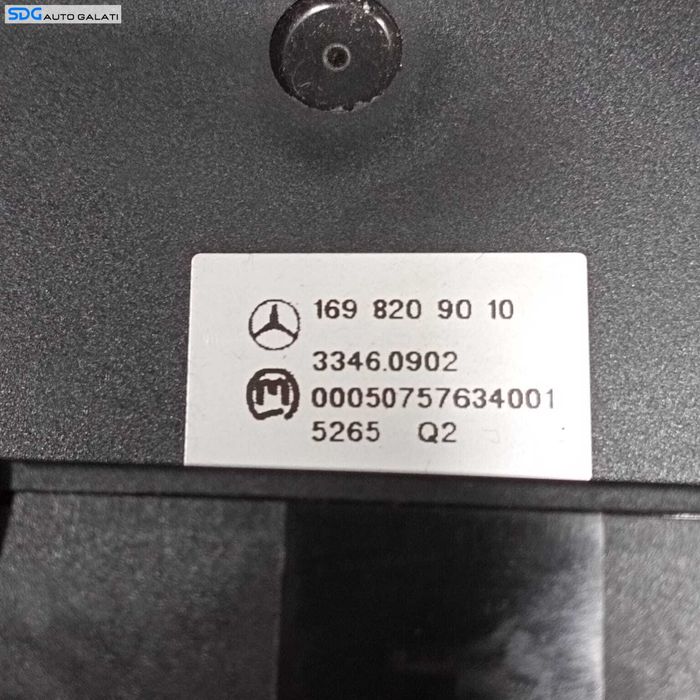 Panou Consola Buton Butoane Incalzire Scaune Senzori Parcare Mercedes Clasa A Class W169 2004 - 2012 Cod 1698209010 [1532]