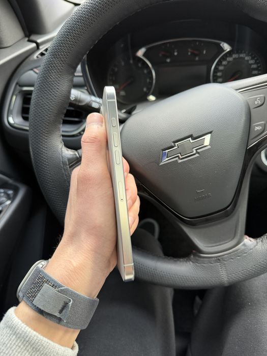 Iphone 16 pro max 266