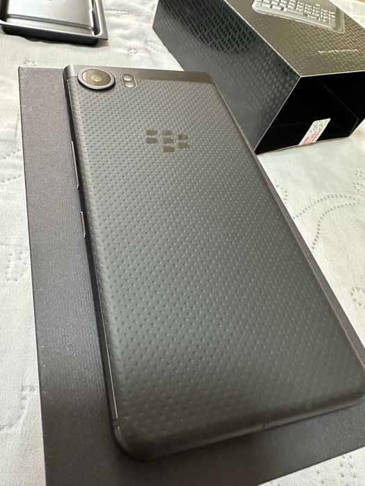Blackberry keyone
