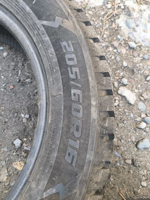 Продам шипованные шины r 16