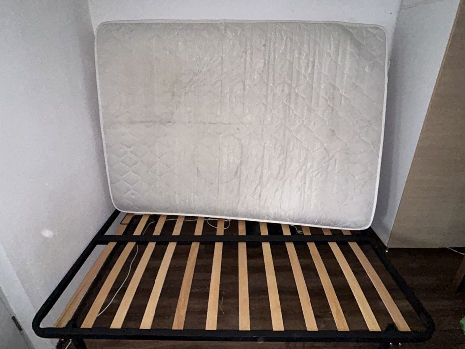 Cadru pat si saltea