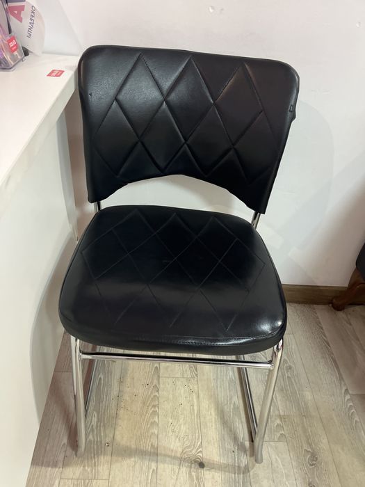 Продам стулья кресла для офиса