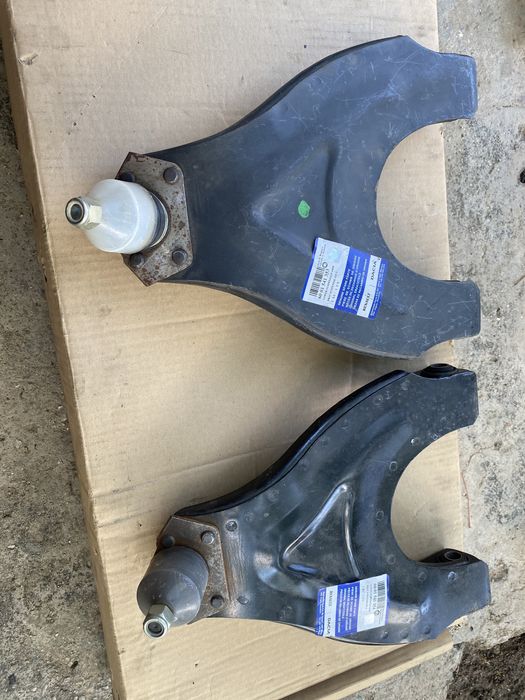 Set brat brate bascula bascule inferior noi Dacia 1300 1310 papuc