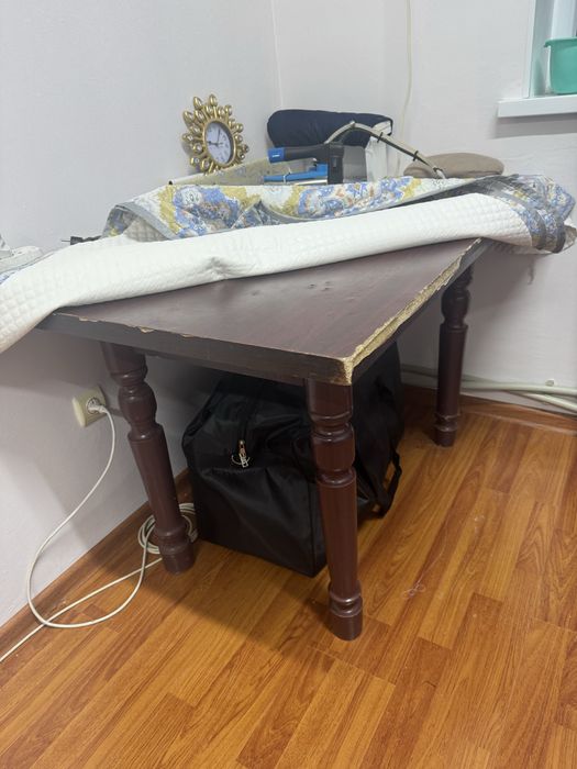 Продоется большой стол