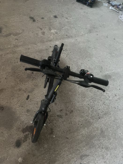 Vand bicicleta electrica