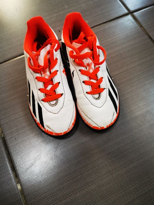 Adidasi/ghete fotbal